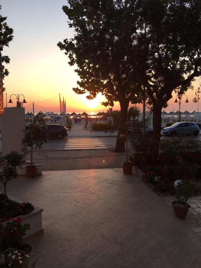 Hotel Royal Giulianova Exterior foto